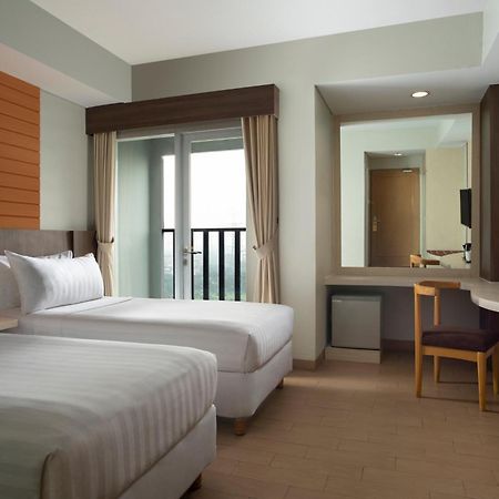 Vega Hotel Gading Serpong Eksteriør billede