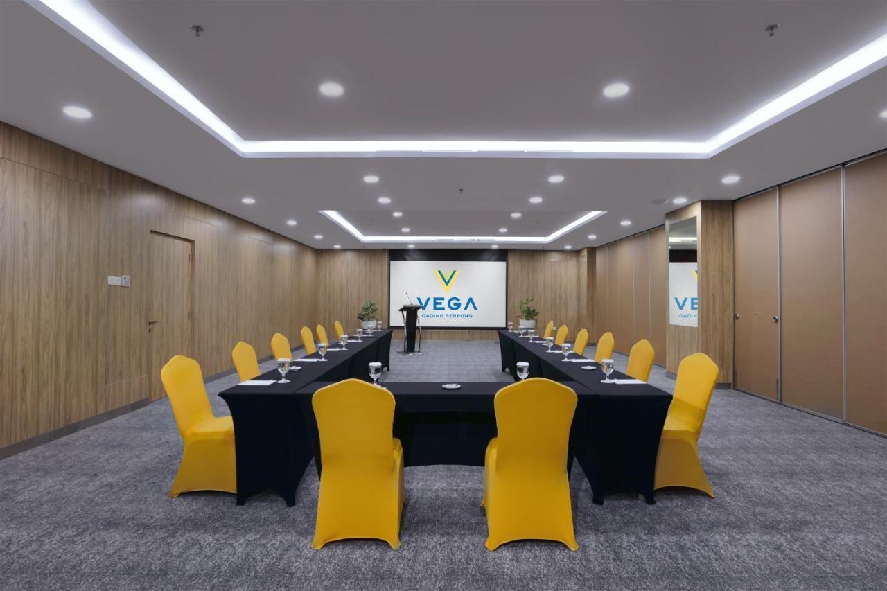 Vega Hotel Gading Serpong Eksteriør billede