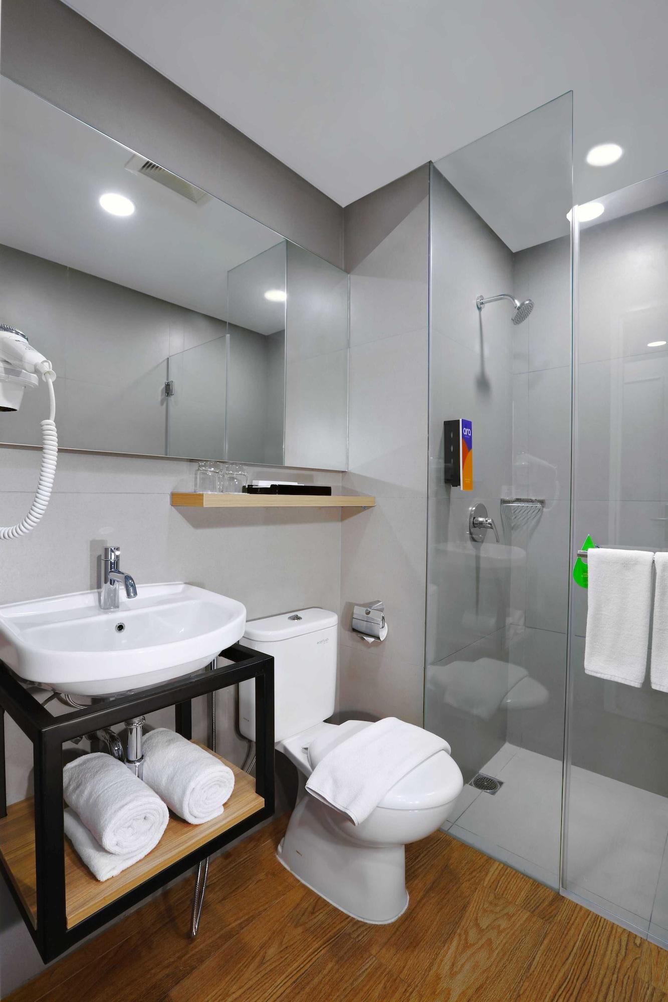 Vega Hotel Gading Serpong Eksteriør billede