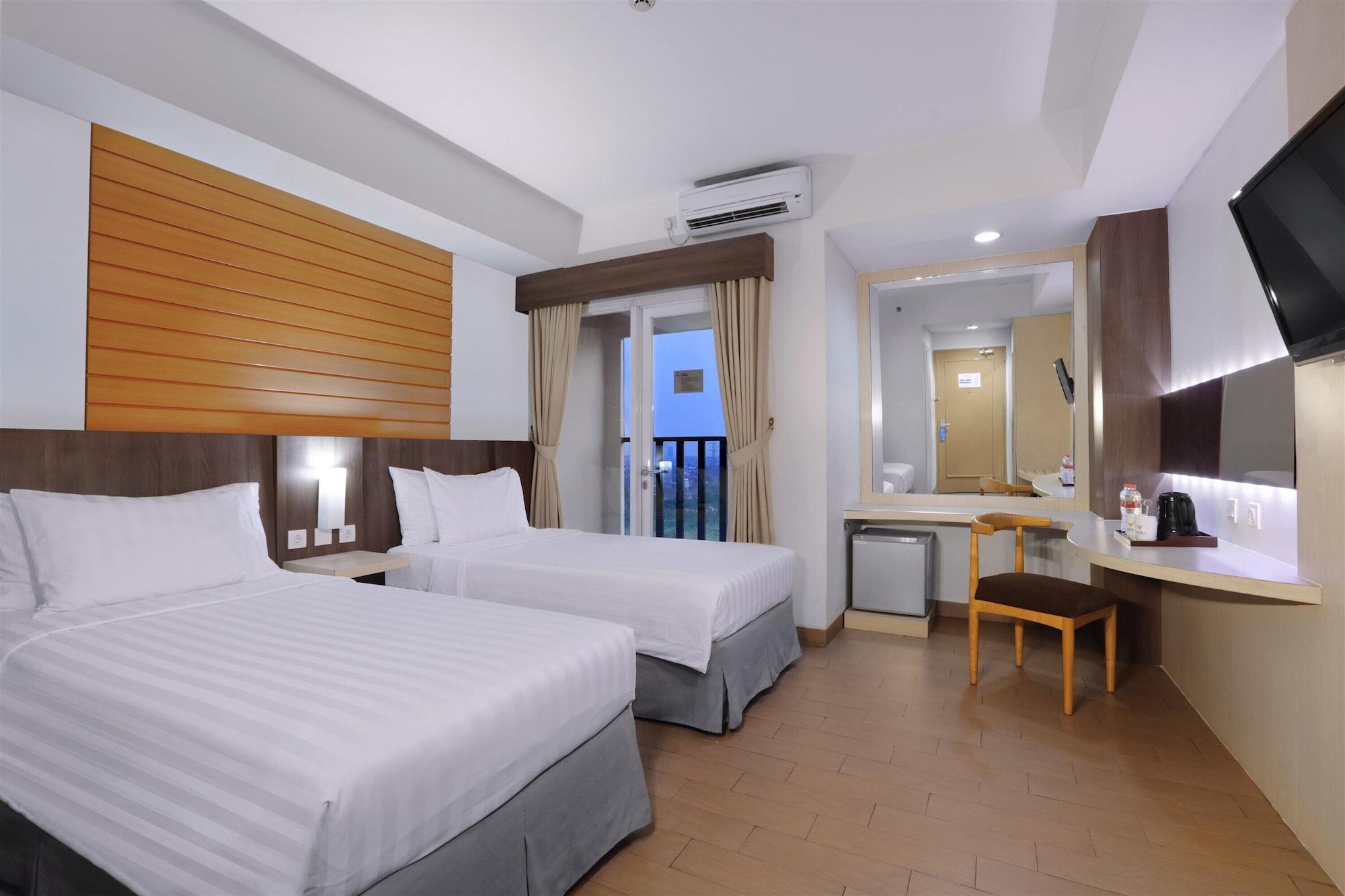 Vega Hotel Gading Serpong Eksteriør billede