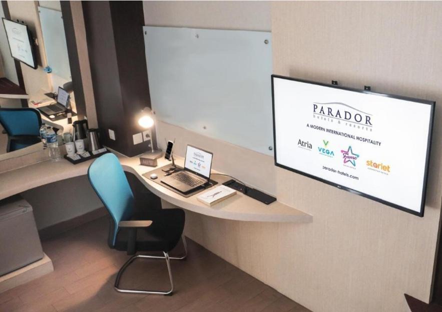 Vega Hotel Gading Serpong Eksteriør billede