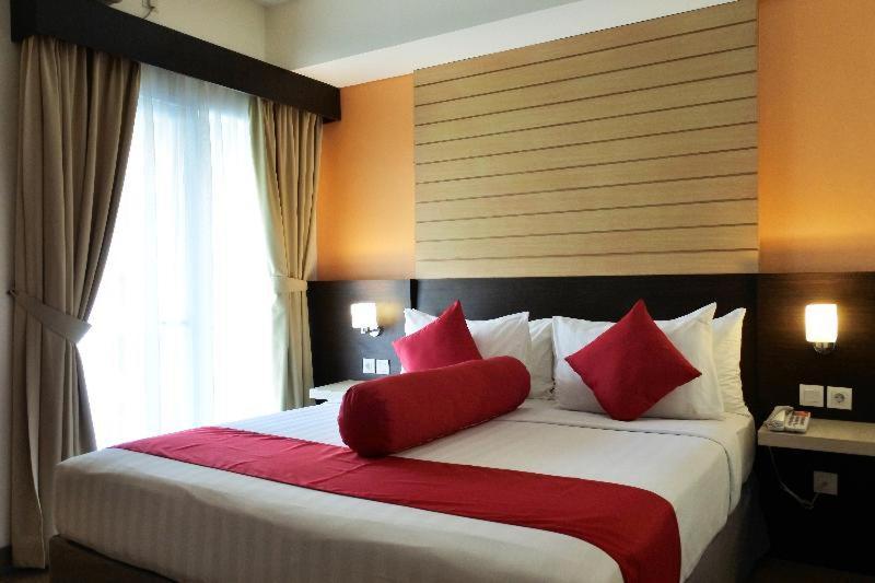 Vega Hotel Gading Serpong Værelse billede