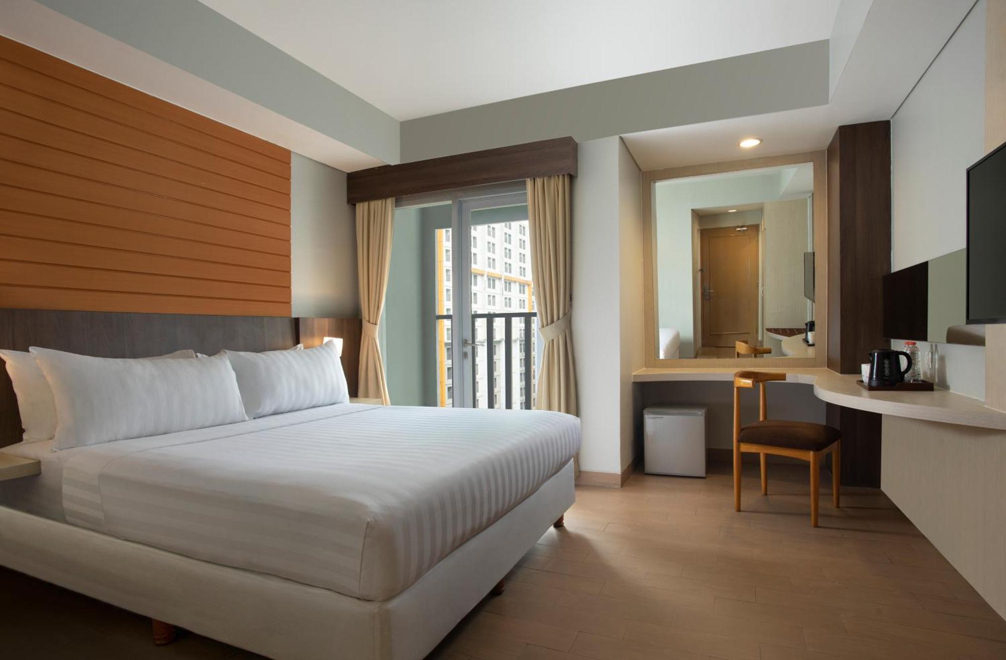 Vega Hotel Gading Serpong Eksteriør billede