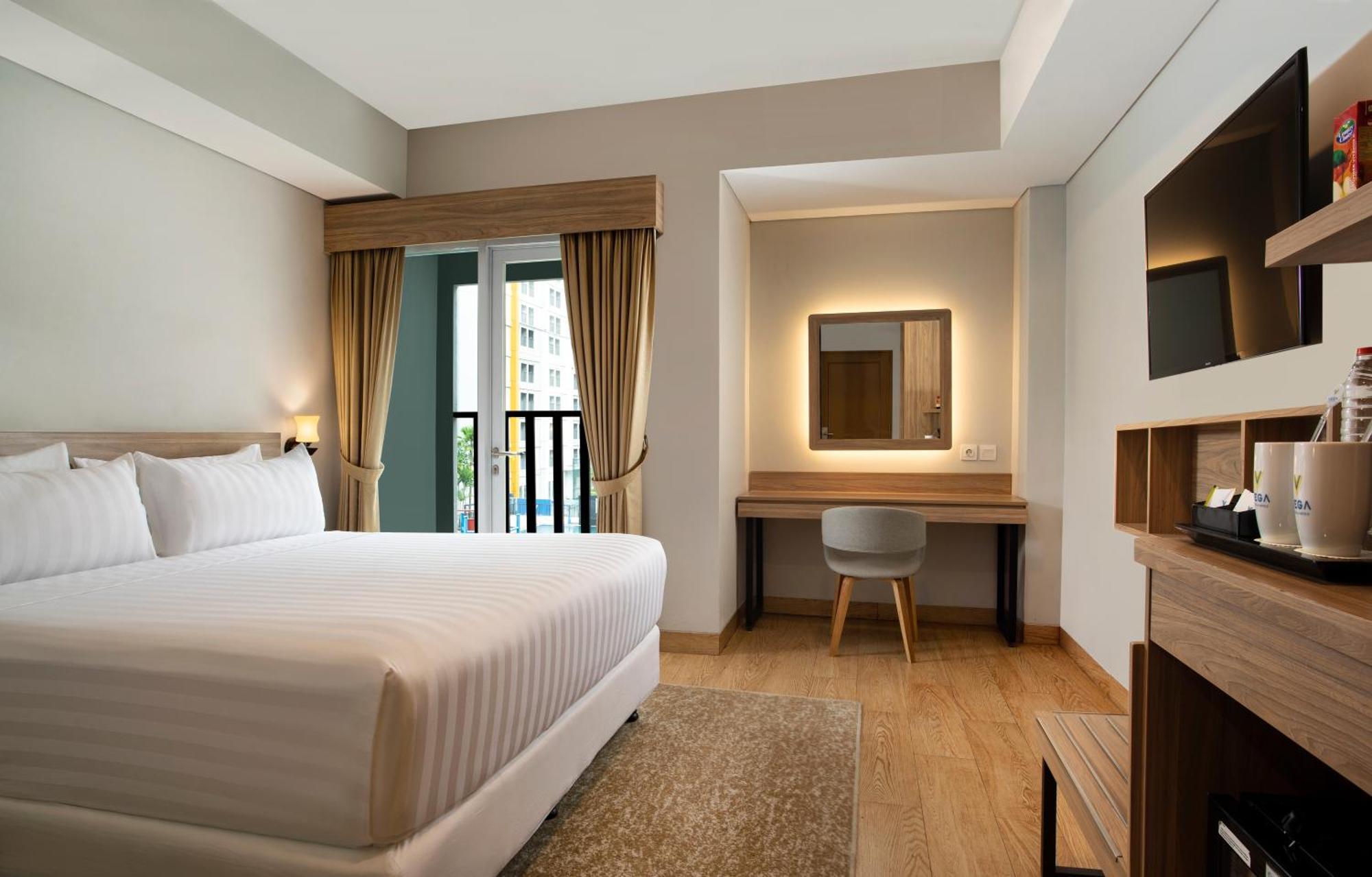 Vega Hotel Gading Serpong Eksteriør billede