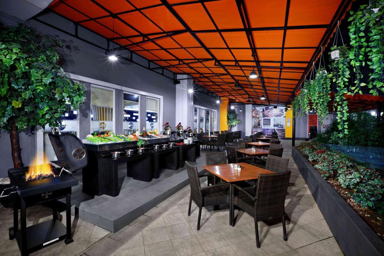 Vega Hotel Gading Serpong Eksteriør billede